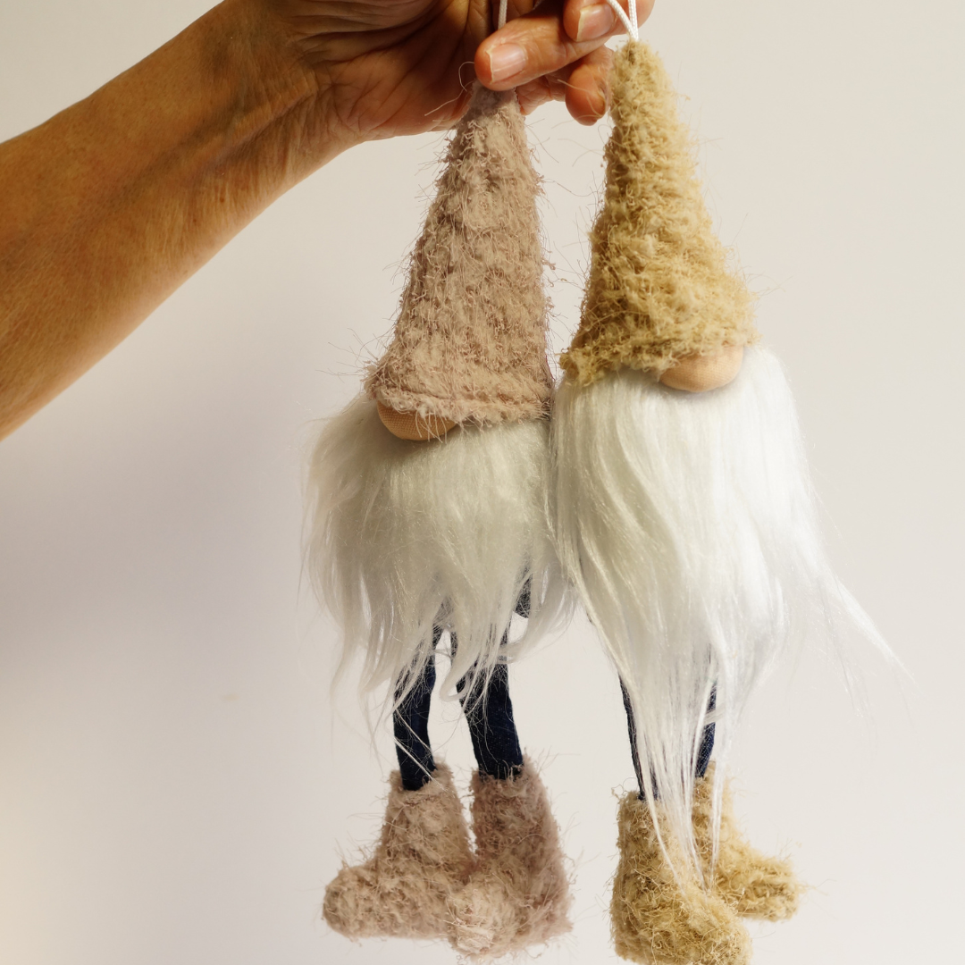Ornaments with long legs
